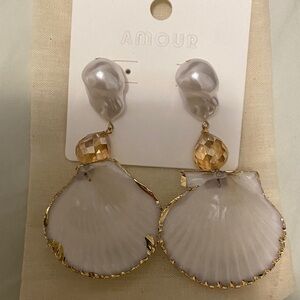 NEW Gold and White Shell Earrings 3.5”